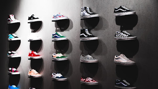 Sneaker Market